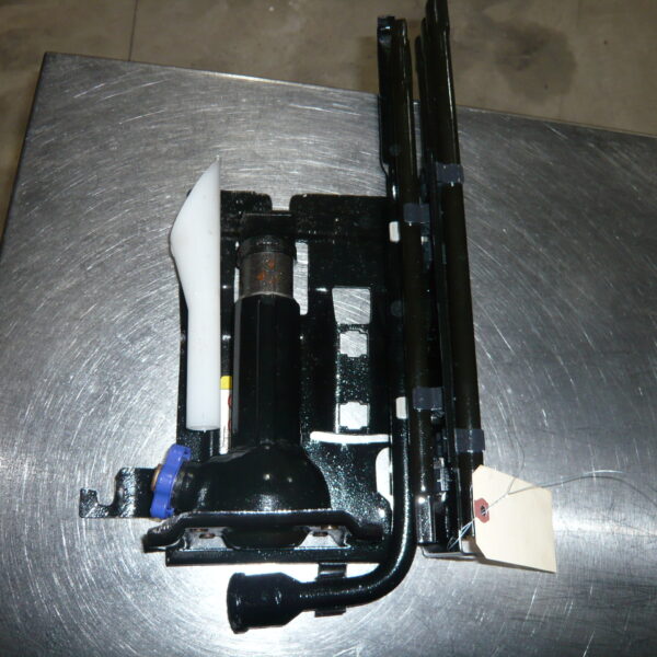 Tire Jack Kit - Used - 3/4 Ton - 2012 - 2018 2500