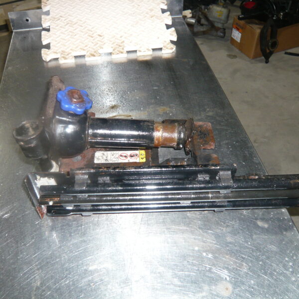 Tire Jack Kit - Used - 3/4 Ton - 2012 - 2018 2500 Missing A Bar