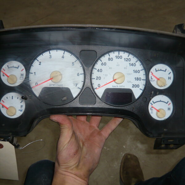4.7L - 3.7L - Cluster - 2007 - Used - 05172048AF