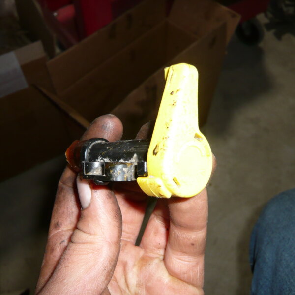 Fuel Filter Housing Drain - Water Separator Drain - 2000 - 2008 - Used - 5080552AB