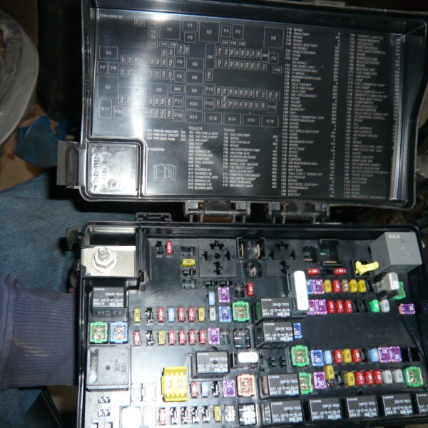 3.0L - Fuse Box - PDC -2016 - 2019 - Used - 68322374AA