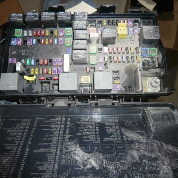 6.7L - Fuse Box - PDC - 2015 - 2016 - Used - 68243265AD